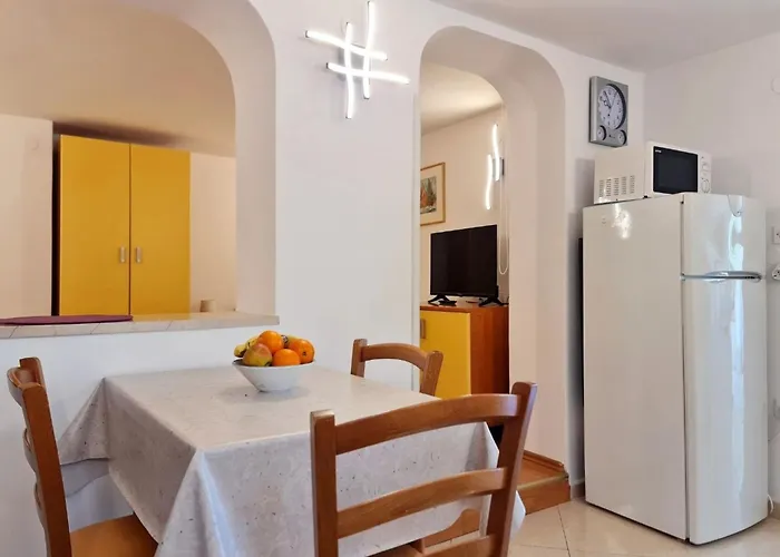 Beakovic By Interhome * Silo (Krk)